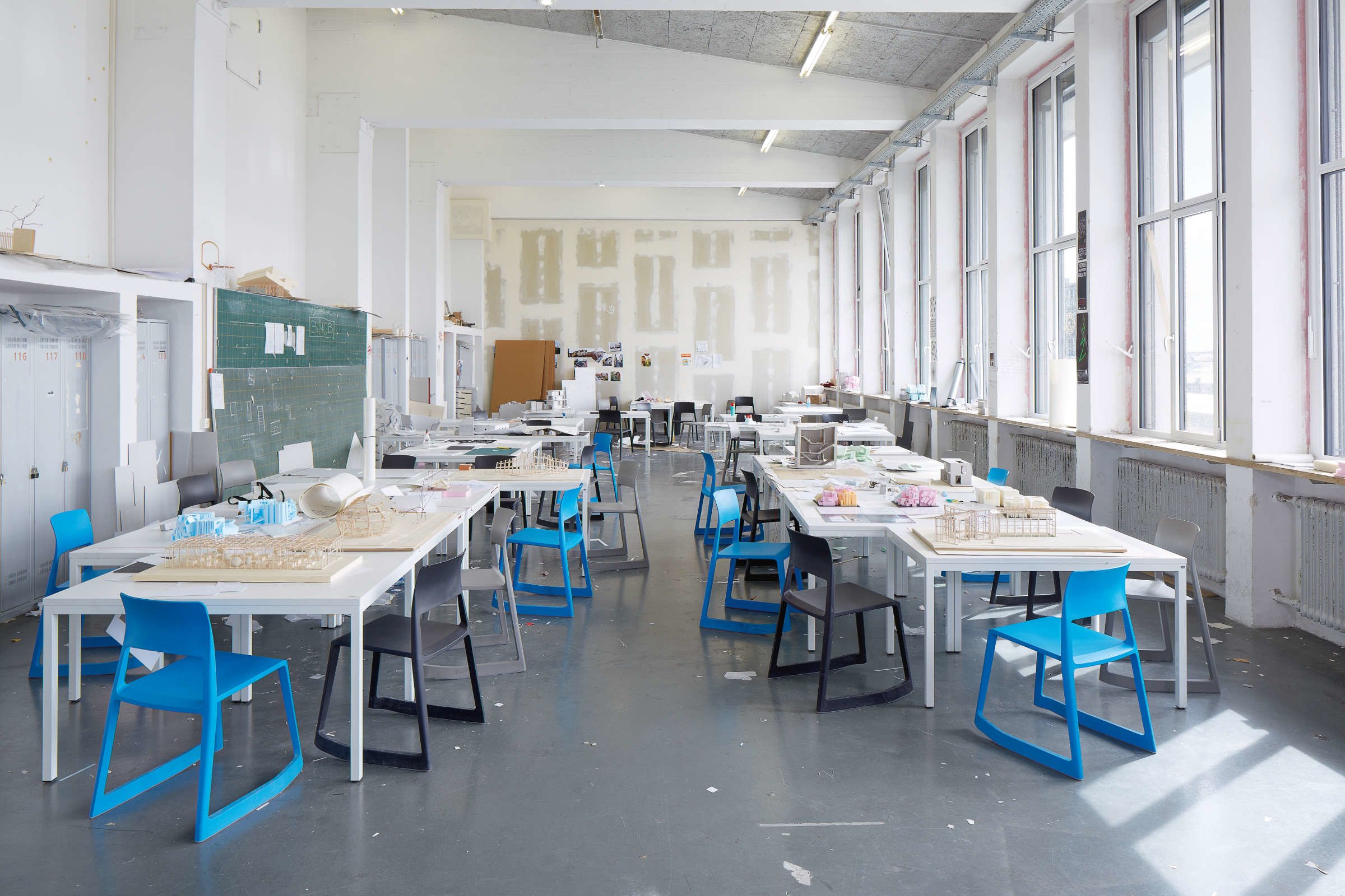 开云（中国） - 坐具|餐椅|办公家具|设计师家具|Tip Ton 餐椅